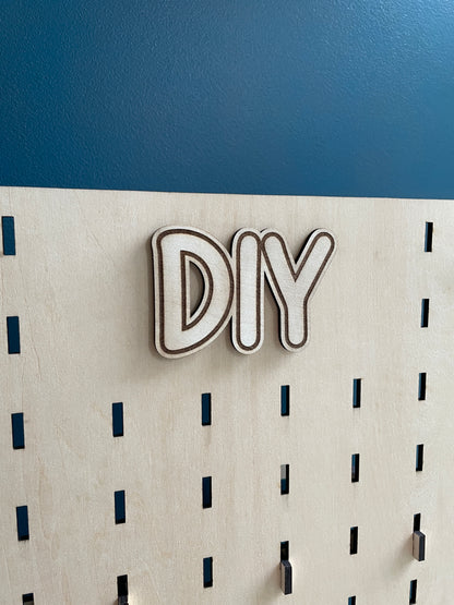 Pegboard PERSONNALISE - Panneau perforé à poser